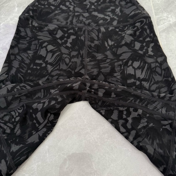 Women’s Stori Floral Patterned 7” Biker Shorts Workout Athletic Size 2 - Picture 3 of 15